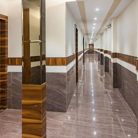 Hotel Hometown Near Us Embassy Bkc Bombaj Zewnętrze zdjęcie