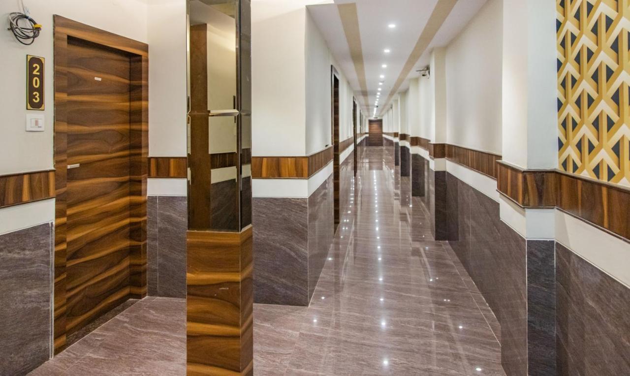 Hotel Hometown Near Us Embassy Bkc Bombaj Zewnętrze zdjęcie